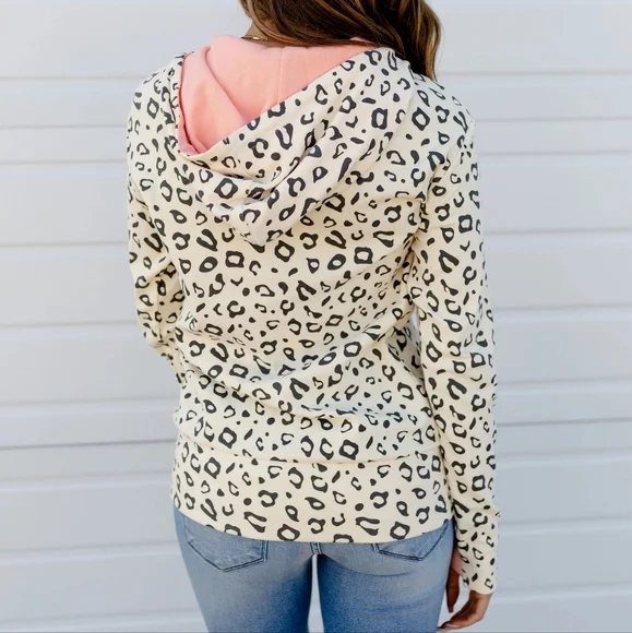 Ampersand Avenue Half Zip Hoodie - Size Medium - Picture 3 of 11